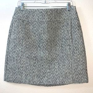 Ann Taylor Loft - Tweed Skirt, Lined with Pockets